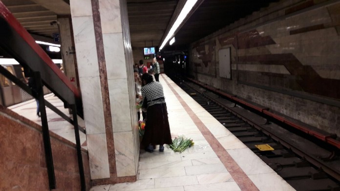Nu va mai fi grevă la metrou Magdalena Şerban, criminala de la metrou, a fost condamnată de Tribunalul Bucureşti la închisoare pe viaţă.