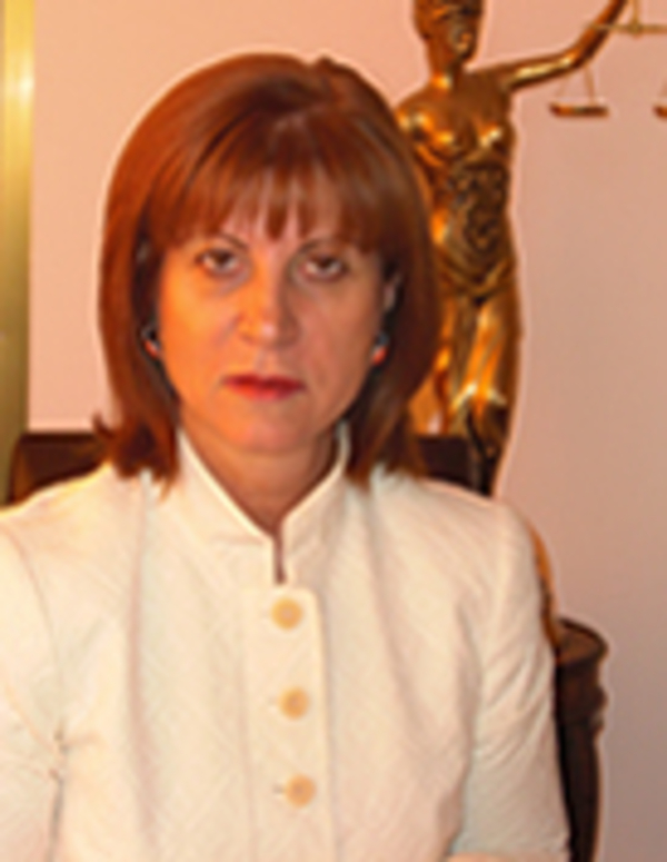 avocata achitată Claudia Silinescu vrea să se facă judecător