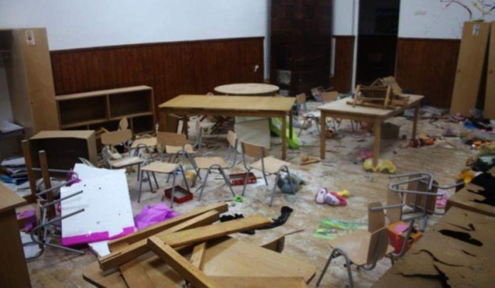 Mobilizare pentru refacerea școlii din Clejani, distrusă de trei elevi, enervați de o jucărie muzicală