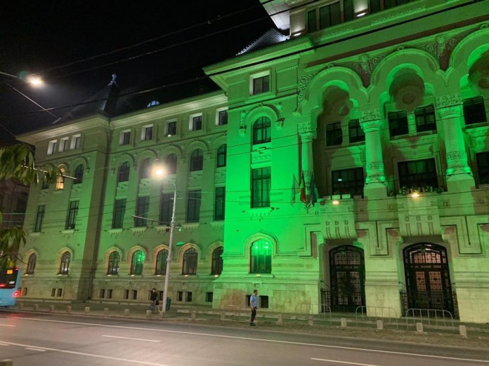 Primăria Capitalei, iluminată în verde timp de o săptămână