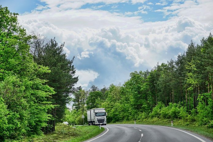 Cât câștigă un șofer de camion în Germania FOTO: Schwoaze/Pixabay.com