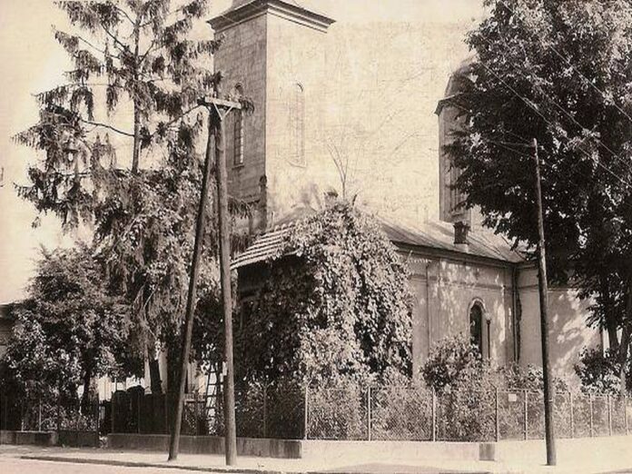 Biserica Albă Postăvari în anii 1960